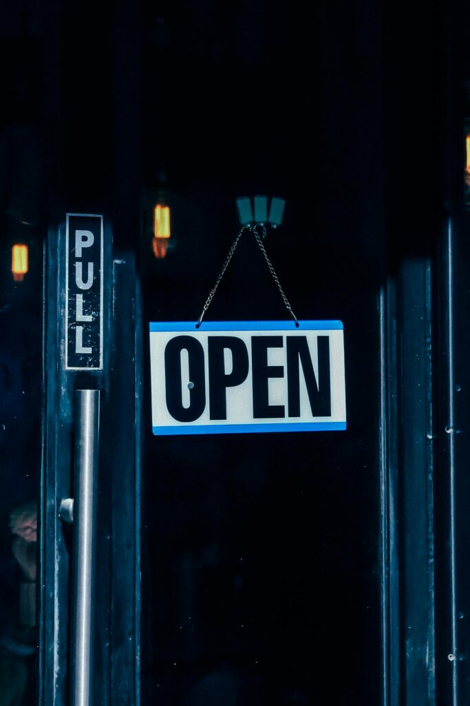 restaurant air conditioning,kitchen ventilation,hospitality HVAC,restaurant cooling solutions,dining comfort air conditioning